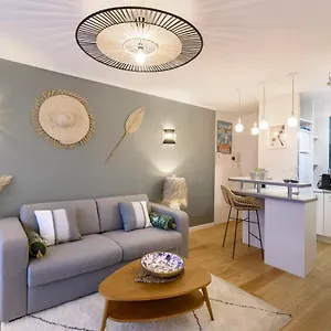 Host Sweet Croisette Apartment