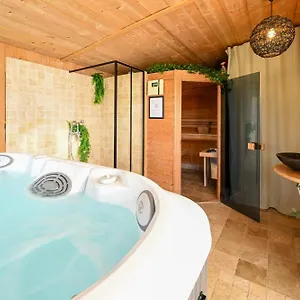 https://ker-gana-sauna-jacuzzi.inbrittany.com